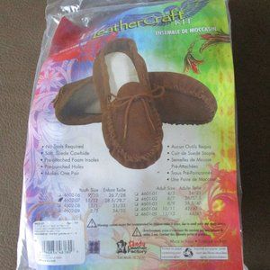 Moccasin Kit EZ Leathercraft Tandy Leather Factory Size Youth 11/12 2009